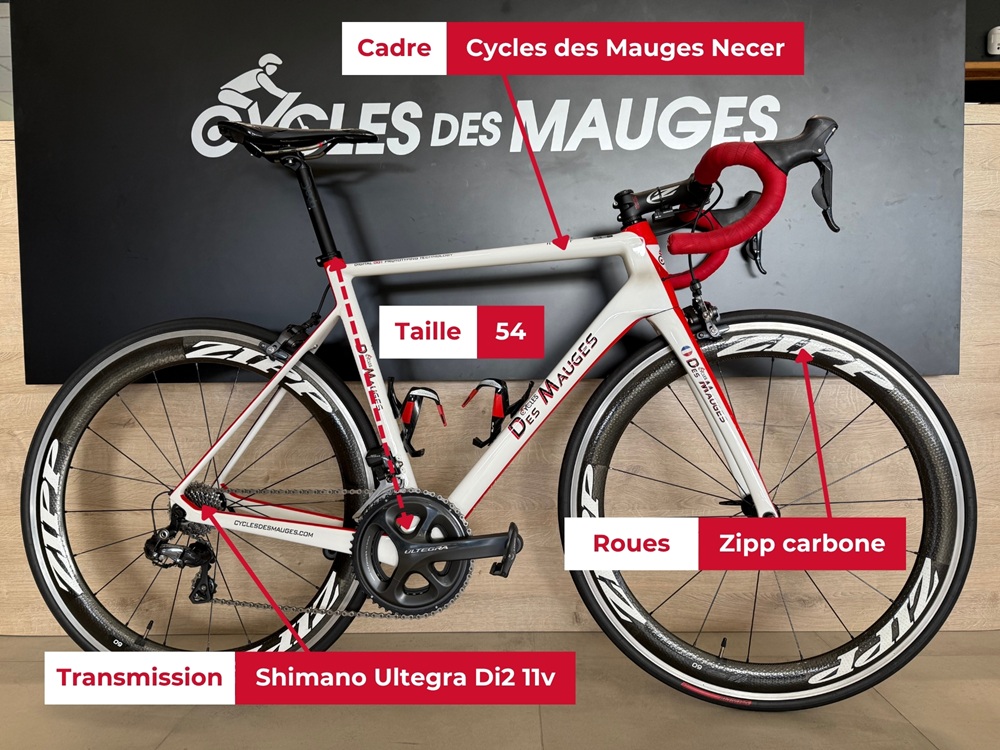 Vélo de route Cycles des Mauges Necer reconditionné avec spécifications à vendre chez votre magasin de vélo préféré entre Nantes et Cholet